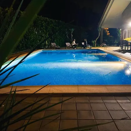 בית הארחה The Oak's Wolf-country House פאפה