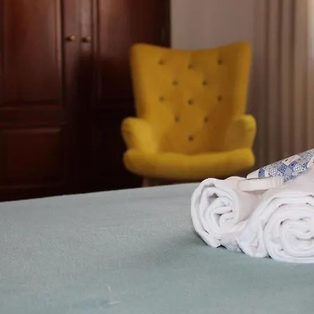 בית הארחה The Oak's Wolf-country House 4*