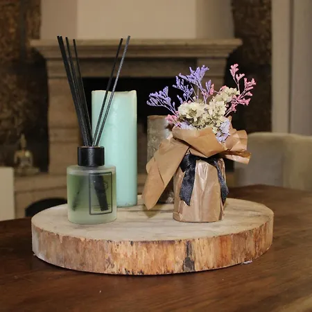 The Oak's Wolf-country House *
