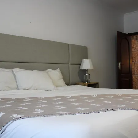 The Oak's Wolf-country House