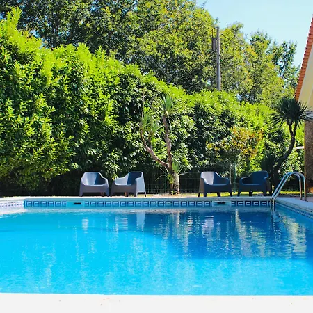 בית הארחה The Oak's Wolf-country House פאפה