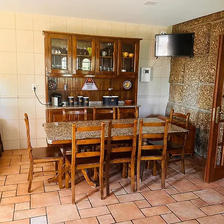 The Oak's Wolf-country House Guest house