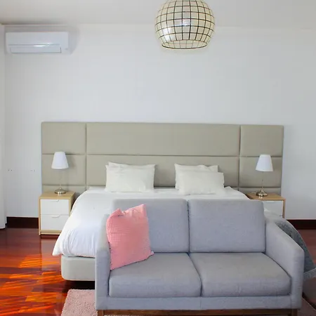 The Oak's Wolf-country House בית הארחה פאפה