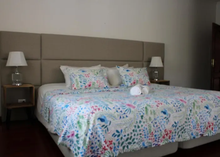 The Oak's Wolf-country House Fafe