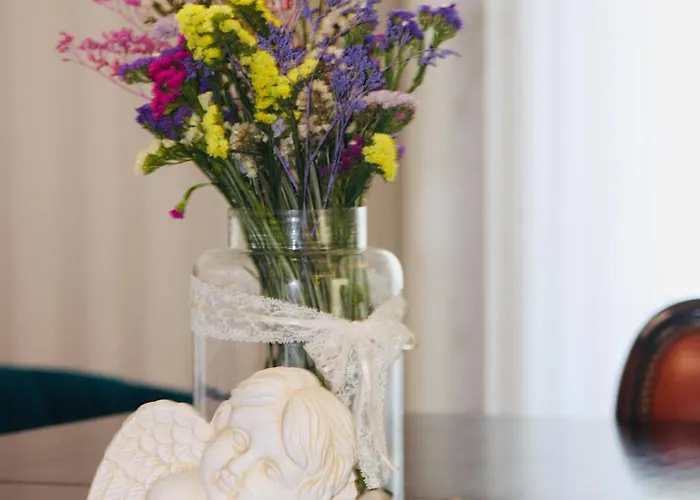 The Oak's Wolf-country House