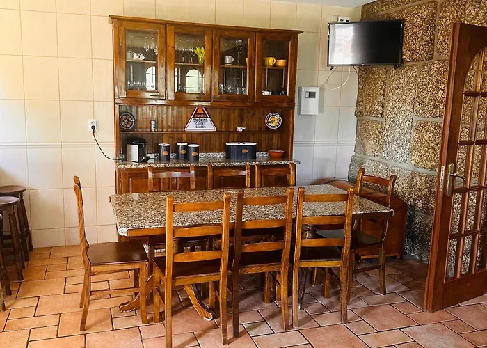 The Oak's Wolf-country House Gasthuis